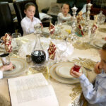 Parshas Vayakhel-Pekudei – Hand in Hand